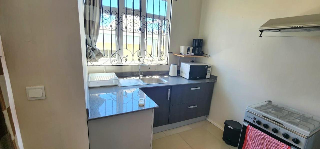Number 9, 2Nd Floor,Pebble Bay Appartments Grand Bay Buitenkant foto