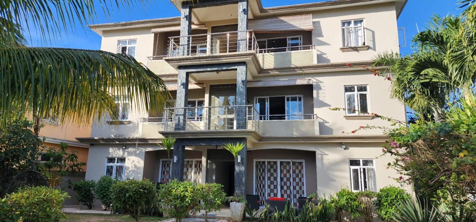 Number 9, 2Nd Floor,Pebble Bay Appartments Grand Bay Buitenkant foto